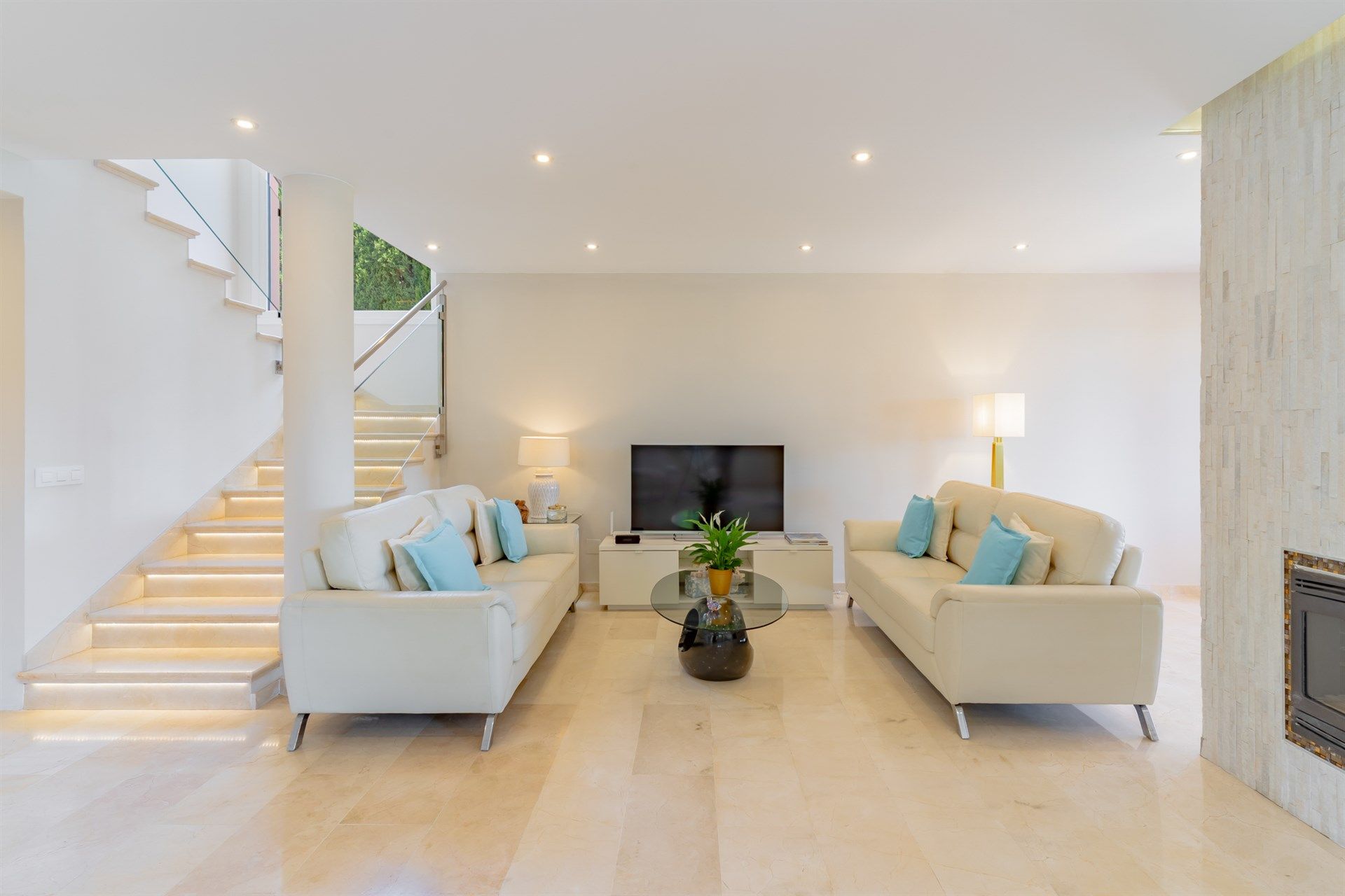 Living room of House or chalet for sale in Estepona