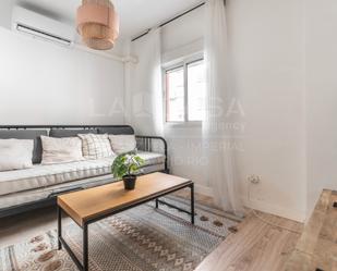 Bedroom of Flat for sale in  Madrid Capital  with Air Conditioner, Heating and Furnished