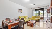Sala d'estar de Pis en venda en El Campello amb Aire condicionat i Terrassa