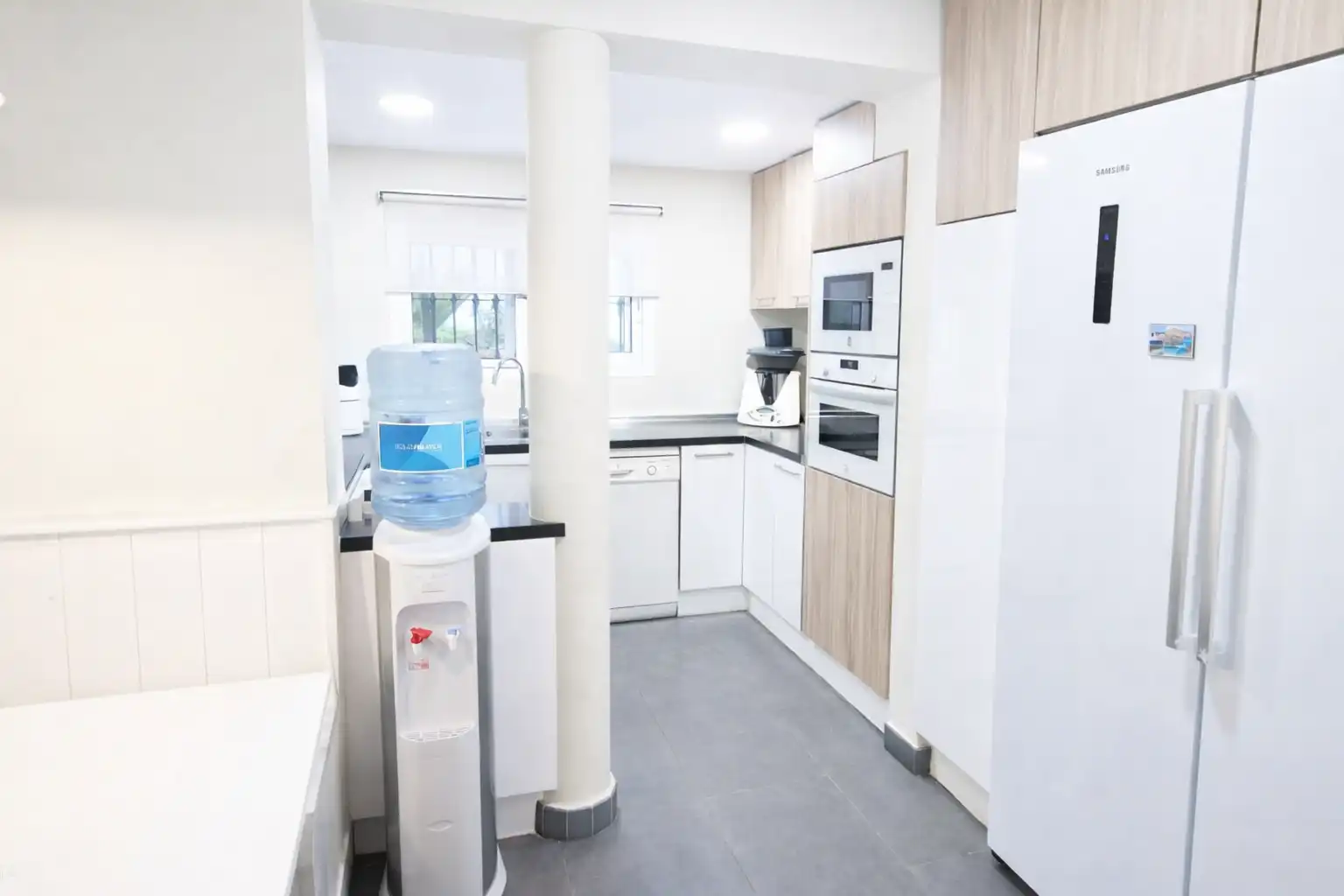 Kitchen of Houses for sale in Fuengirola