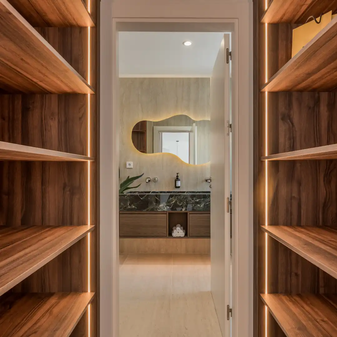 Bathroom of Attic for sale in Marbella  with Air Conditioner, Terrace and Swimming Pool