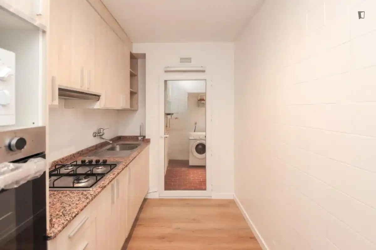 Room in Centre