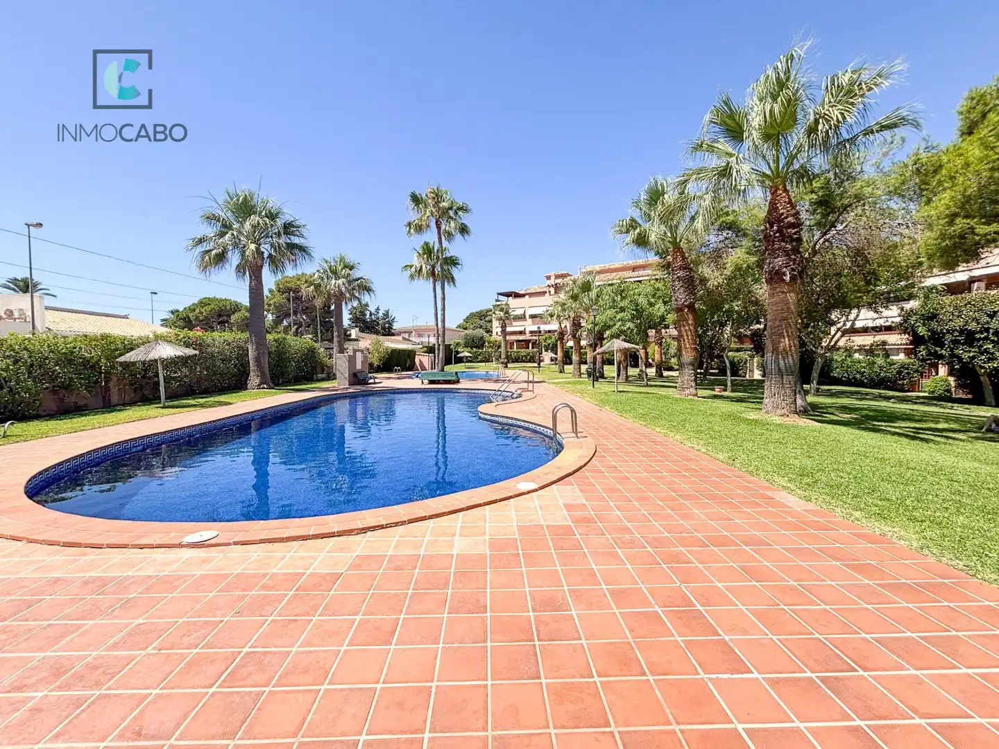 Schwimmbecken von Erdgeschoss zum Verkauf in Cartagena mit Heizung, Privatgarten und Terrasse