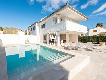 Villa con piscina in vendita a Port de Pollença