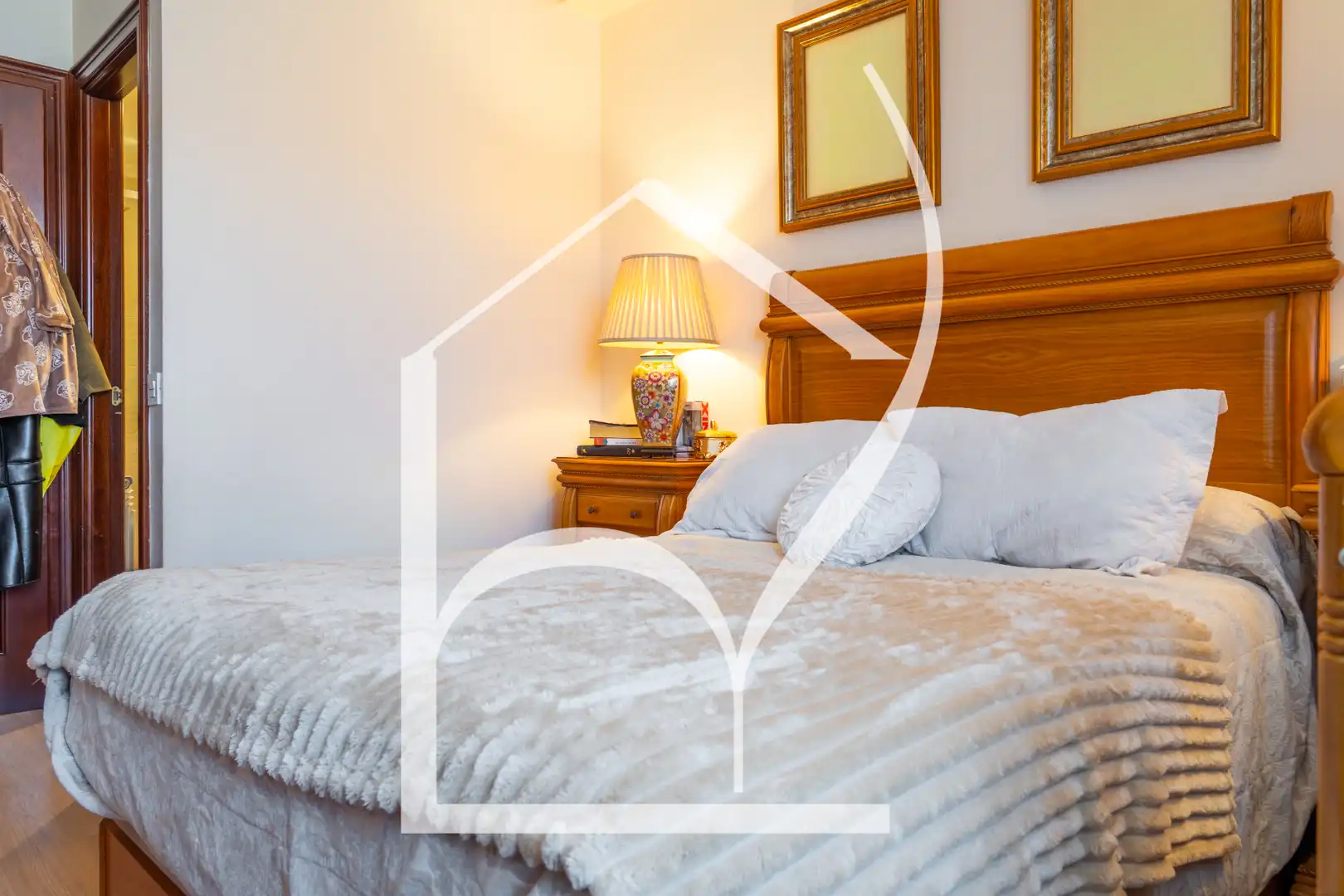 Schlafzimmer von Wohnung zum Verkauf in Salamanca mit Klimaanlage, Heizung und Möbliert