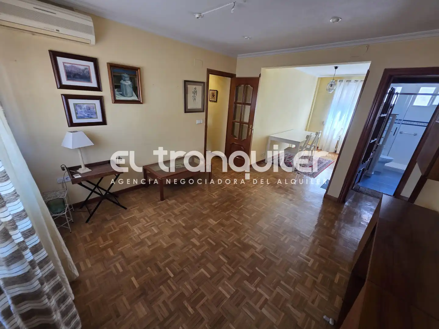 Sala de estar de Piso de alquiler en Madrid con Aire acondicionado, Parquet y Amueblado