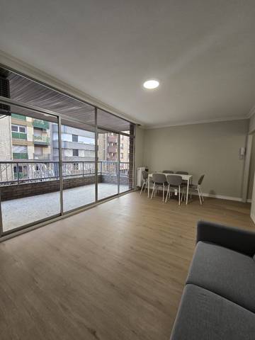 Piso en Alquiler en Carrer del Bisbe Ruano, 26 en Instituts - Universitat