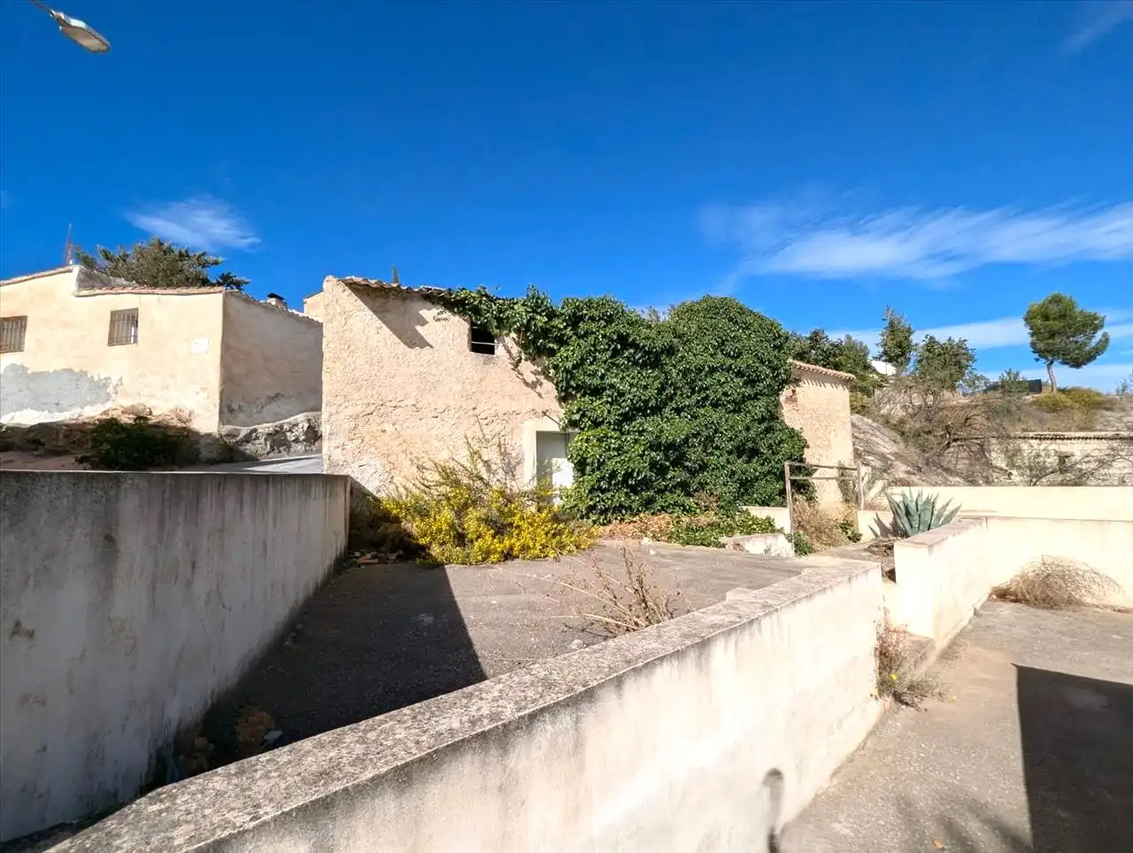 Storage room for sale in Jardines, Alcóntar