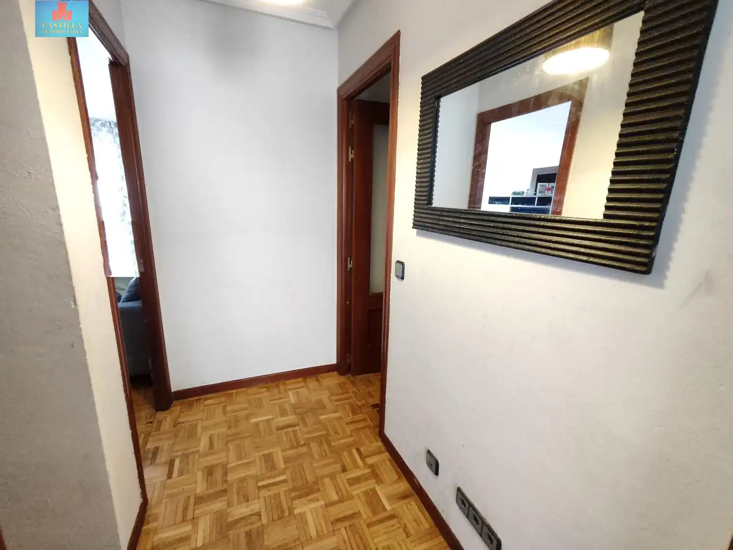 Piso en venta en Ávila con Calefacción, Terraza y Trastero