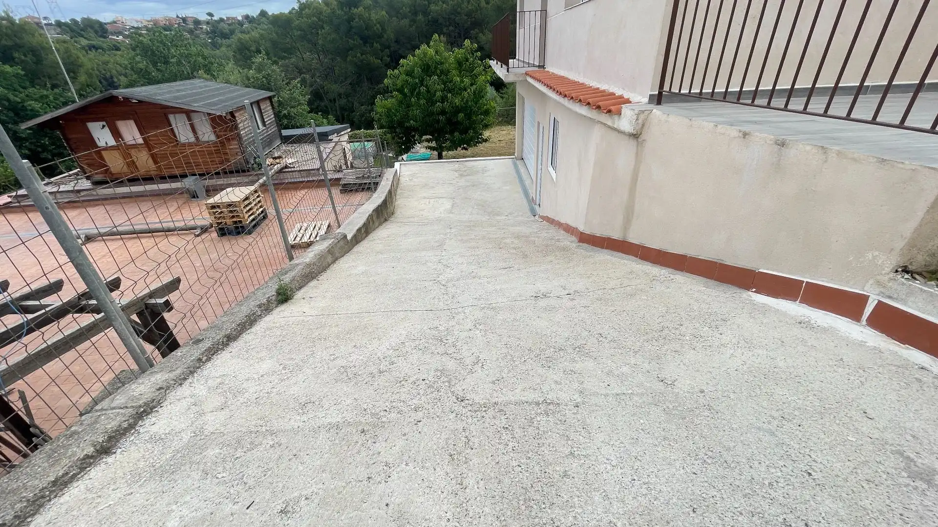Aparcament de Casa o xalet de lloguer en Terrassa amb Calefacció, Jardí privat i Terrassa
