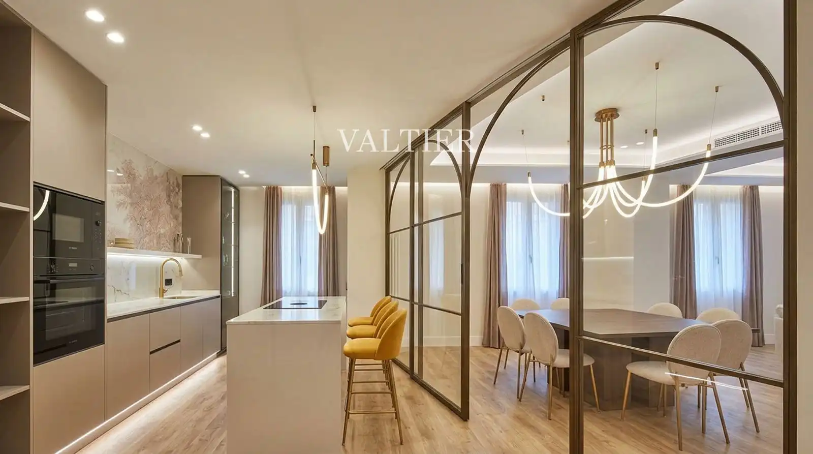 Dining room of Flat for sale in Madrid  with Air Conditioner and Furnished