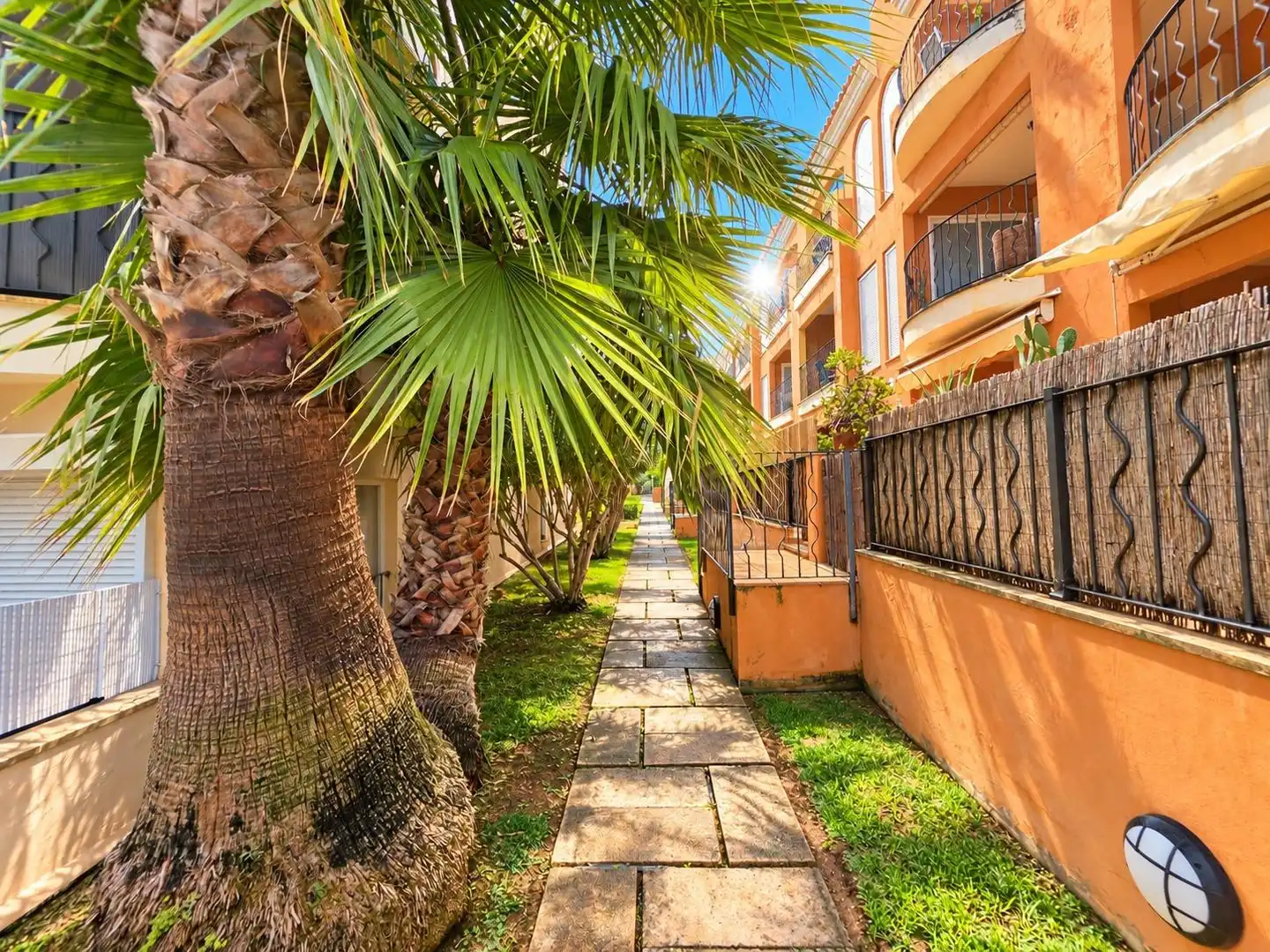 Vista exterior de Planta baja en venta en Cala Pi - Vallgornera