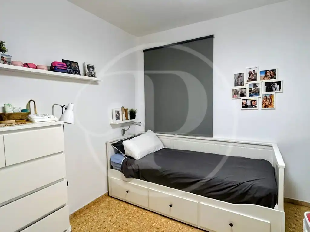 Bedroom of Flat for sale in Paterna  with Air Conditioner