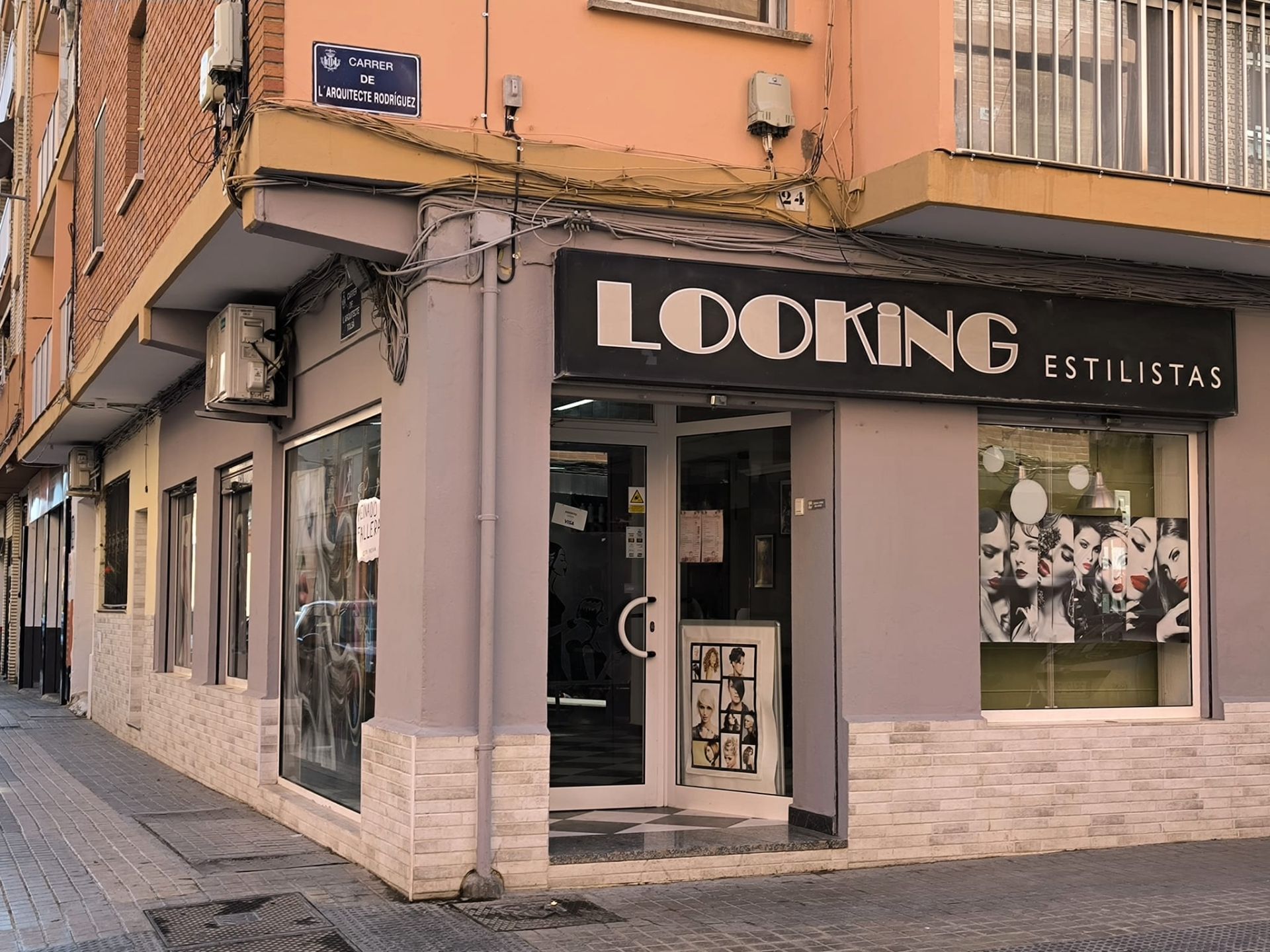 Premises for sale in  Valencia Capital