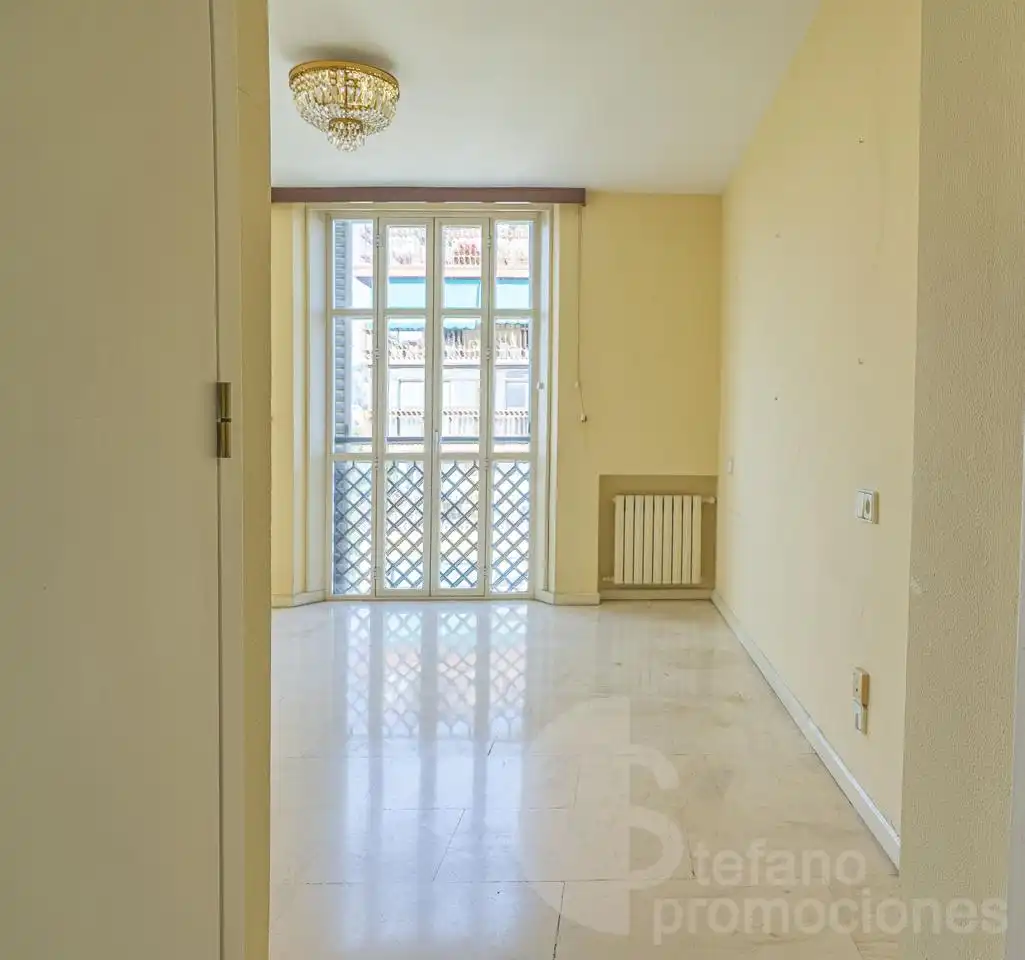 Piso con ascensor en venta en Alameda de Colón, imagen 16