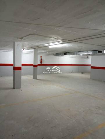 Local comercial en Alquiler en Juego De Pelota en Las Tinajerías - Juderías