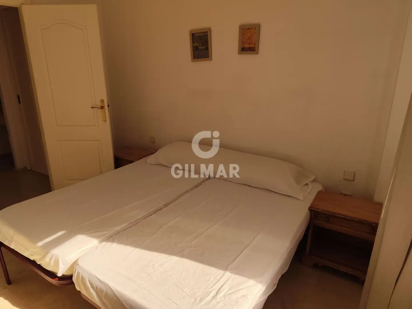 Habitación de Apartamento de alquiler en Sevilla con Calefacción y Amueblado