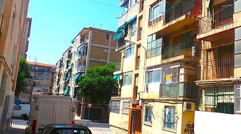 Piso bajo de 3 dormitorios en Colonia Requena, Alicante