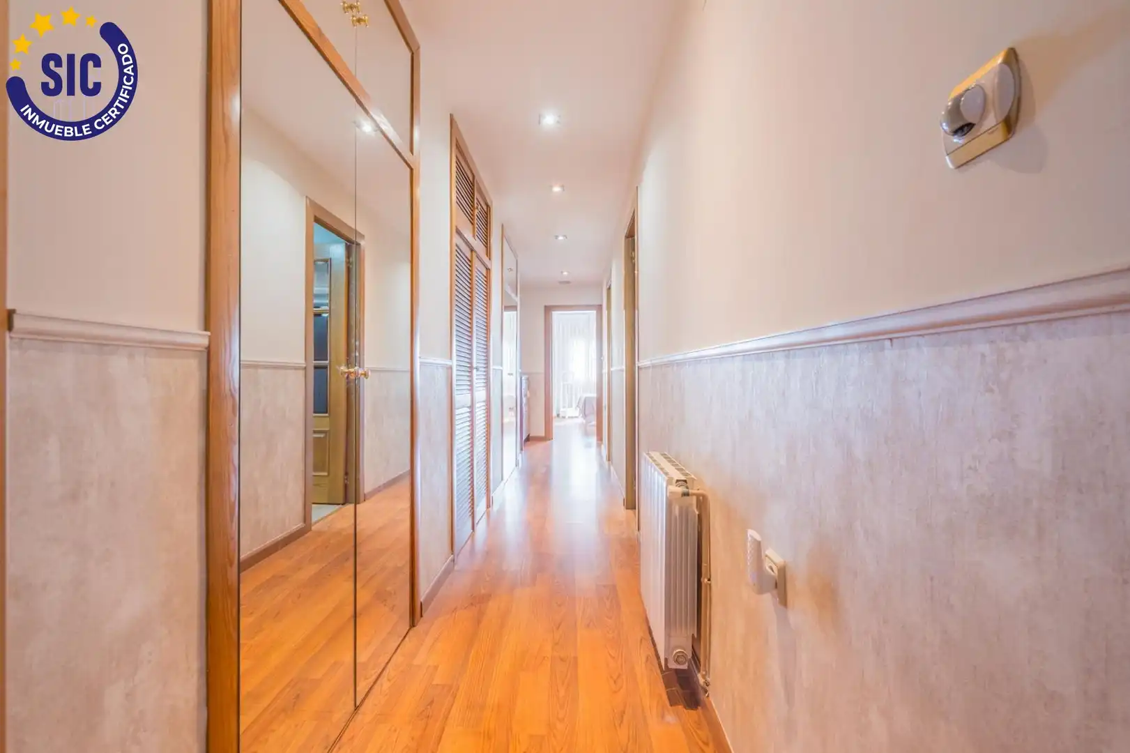 Piso en venta en Valencia con Aire acondicionado, Calefacción y Parquet