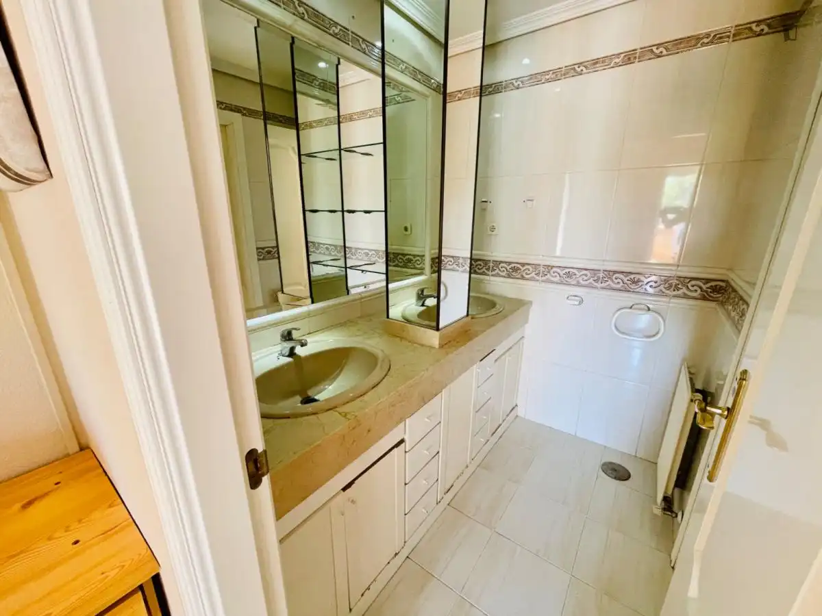 Zimmer in Villanueva de la Cañada ciudad