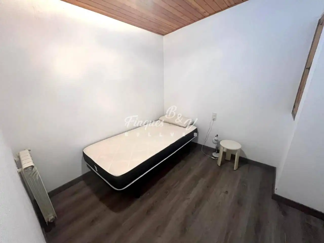 Schlafzimmer von Wohnungen zur Miete in Bellver de Cerdanya mit Heizung, Parkett und Terrasse