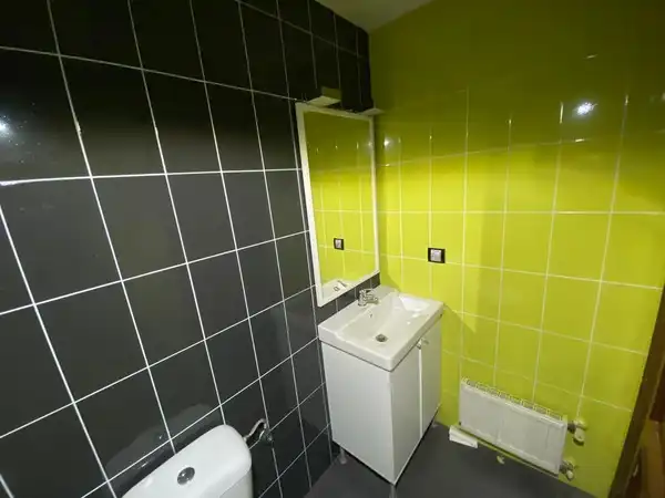 Bany de Pis en venda en Béjar amb Terrassa
