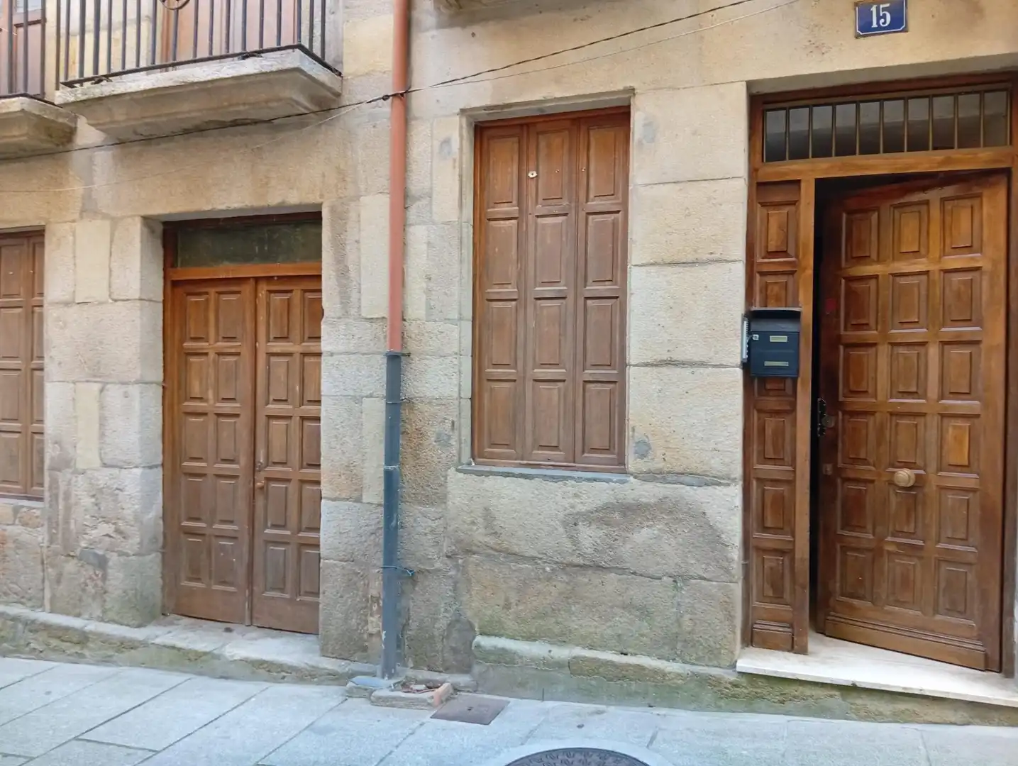 Vista exterior de Pis en venda en Viveiro amb Terrassa i Balcó