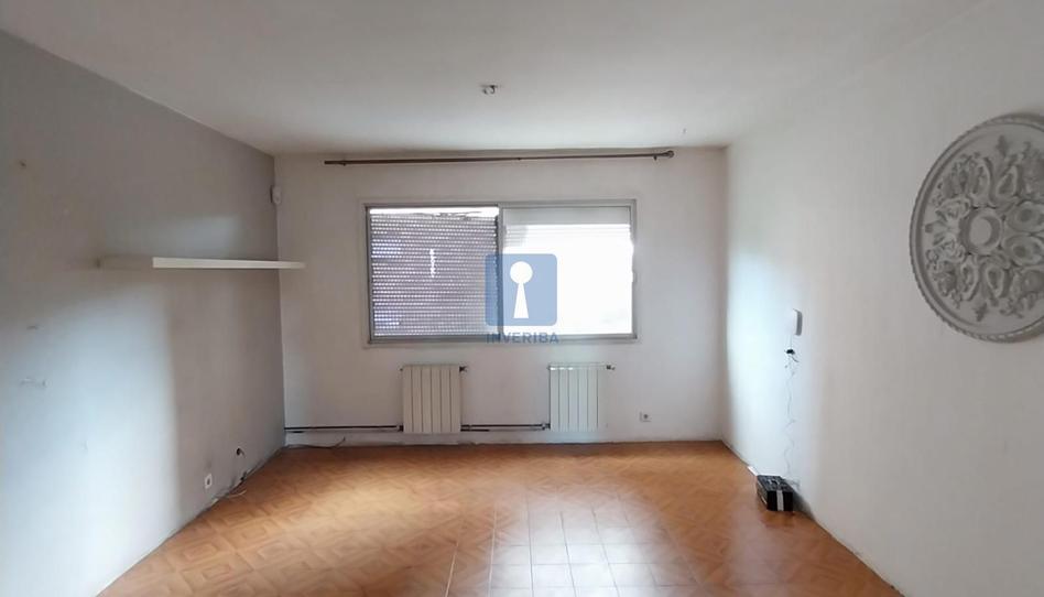 Foto 1 de Piso en venta en Carmen Amaya, El Gornal, Barcelona