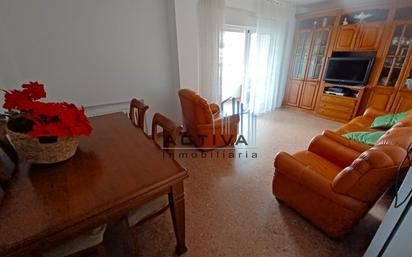 Living room of Flat for sale in Valladolid Capital  with Terrace