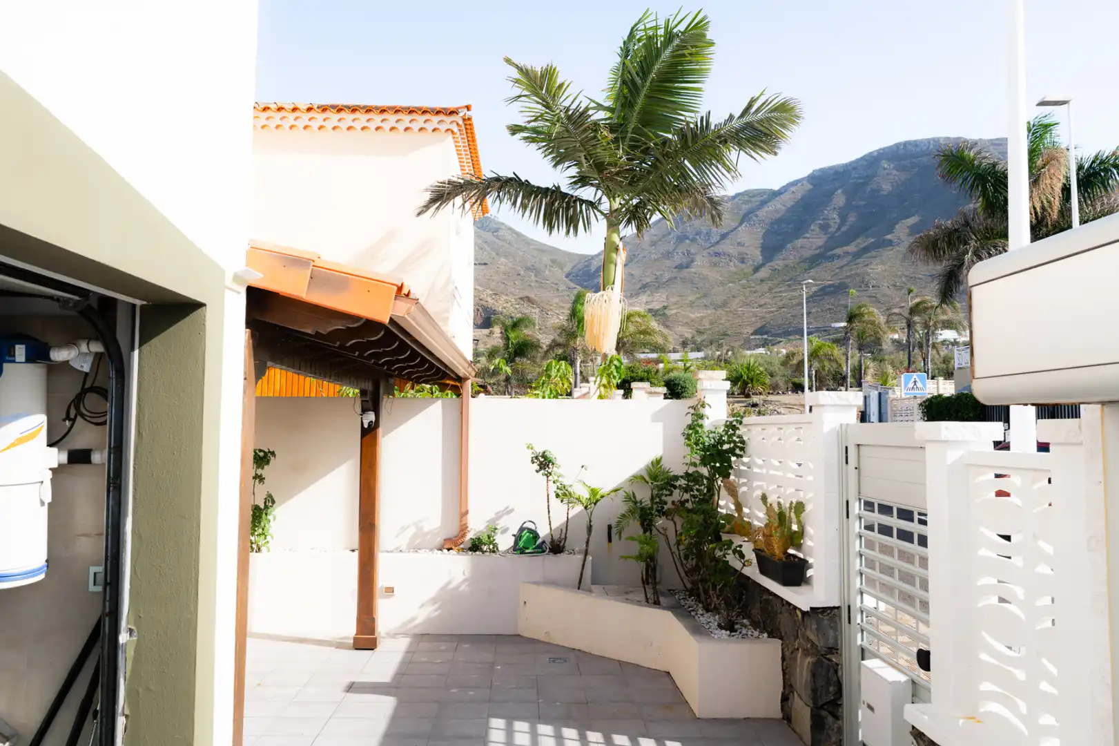 Vista exterior de Casa adosada en venda en San Cristóbal de la Laguna amb Aire condicionat, Jardí privat i Parquet