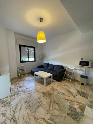 Apartamento en Alquiler en Colores -  Entreparques