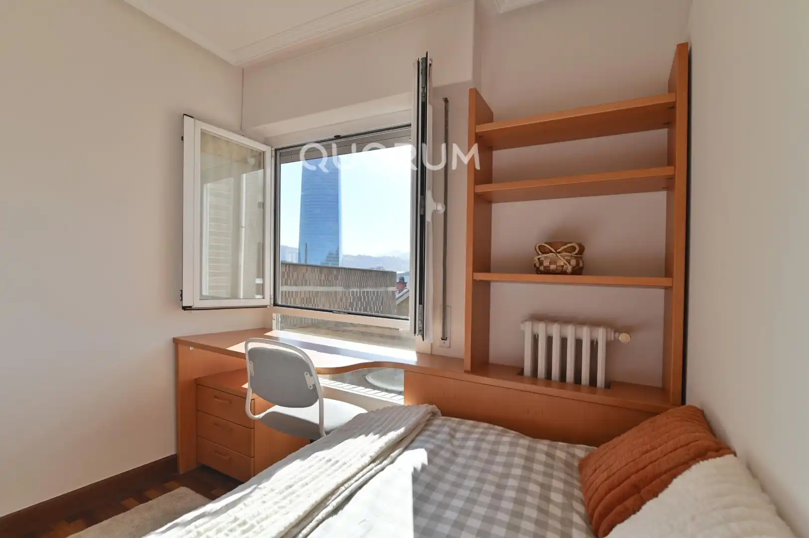 Habitación de Piso de alquiler en Uribarri