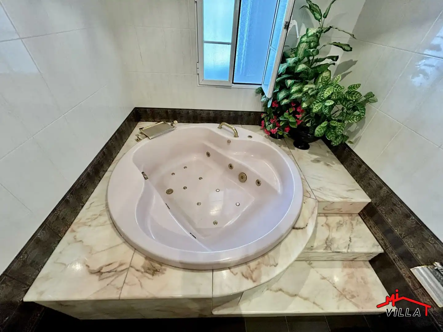 Badezimmer von Haus oder Chalet zum Verkauf in Laredo mit Heizung und Terrasse