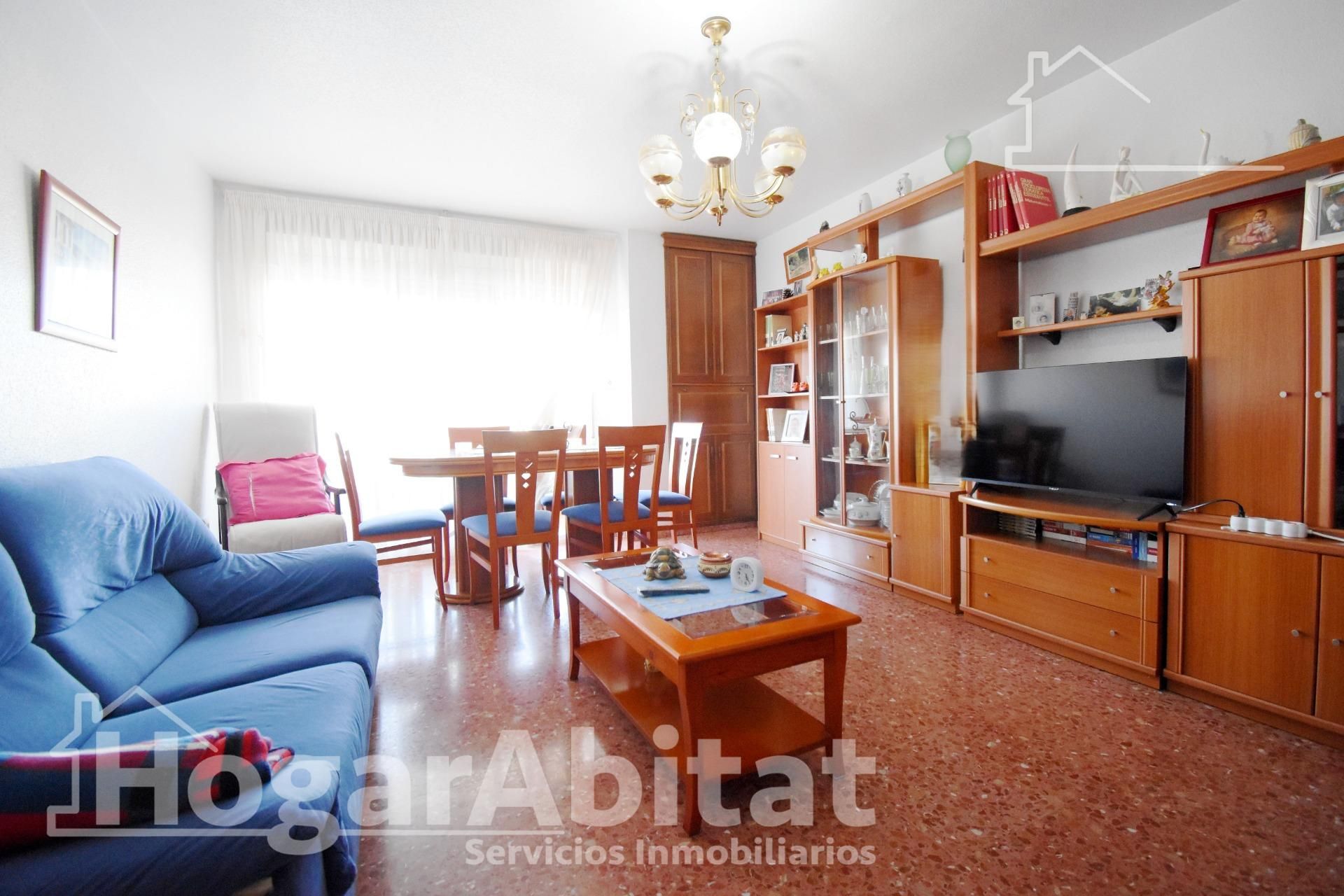 Living room of Flat for sale in Villalonga  with Terrace, Storage room and Balcony