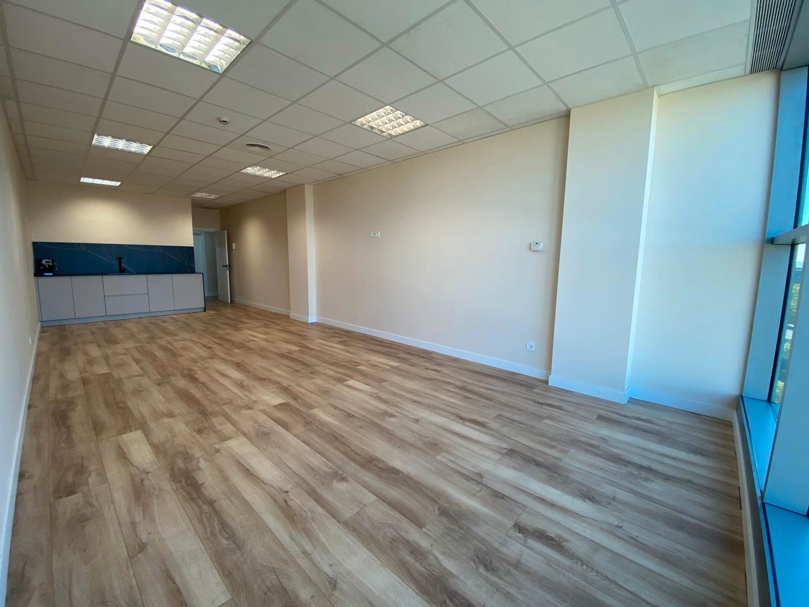 Office to rent in Rivas-Vaciamadrid  with Air Conditioner, Heating and Alarm
