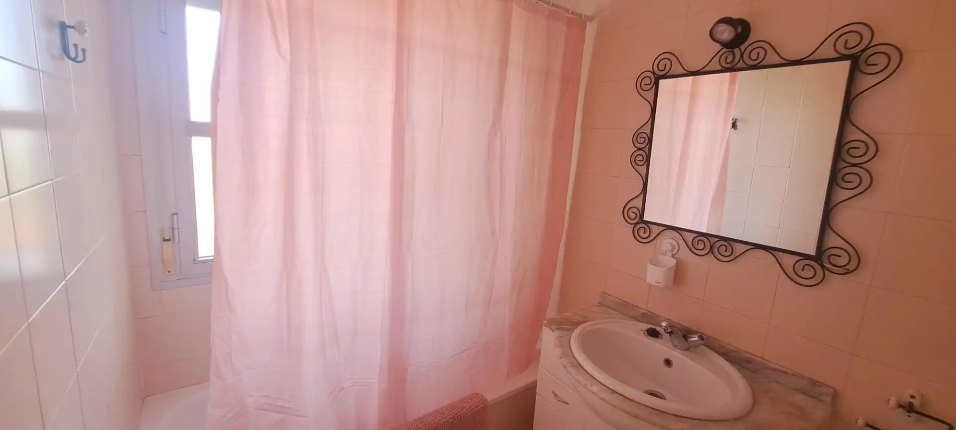 Bathroom of Flat for rent in Jerez de la Frontera  with Air Conditioner and Furnished