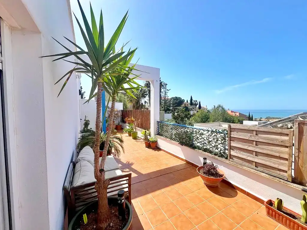Vista exterior de Dúplex en venta en Vélez-Málaga con Aire acondicionado, Terraza y Trastero