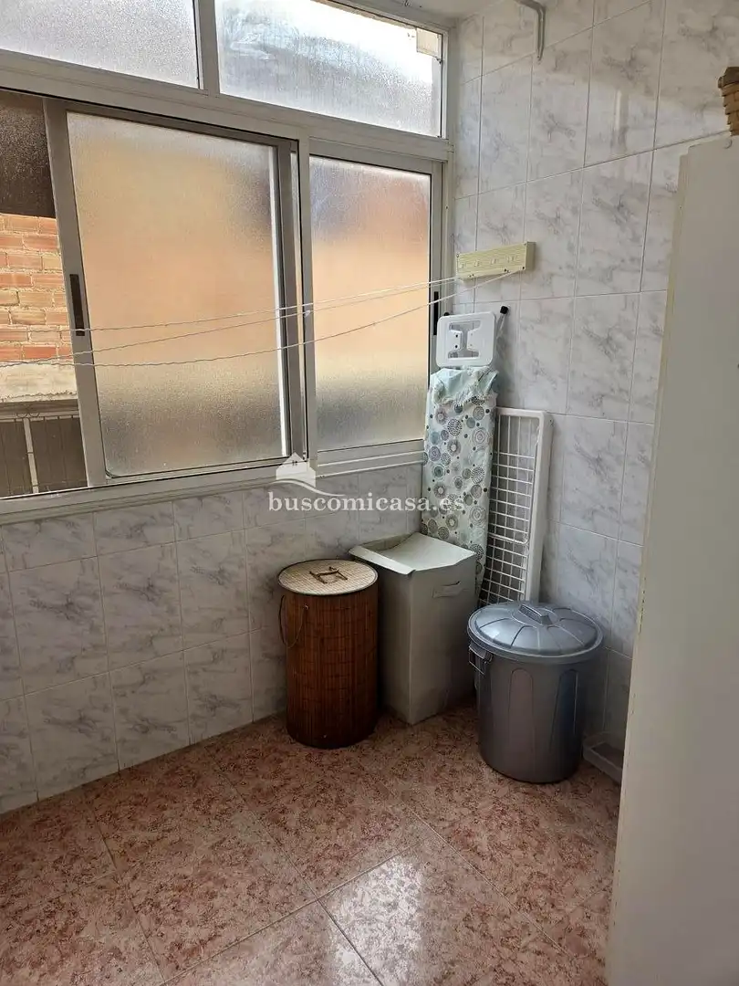 Dormitori de Casa adosada en venda en Jaén amb Aire condicionat, Terrassa i Piscina