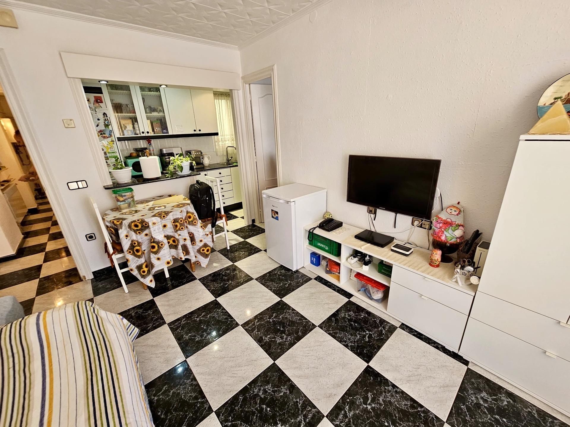 Living room of Flat for sale in Sabadell  with Heating, Terrace and Balcony