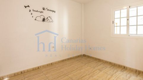 Foto 2 de Àtic en venda a Calle Jilguero, Palm - Mar, Arona