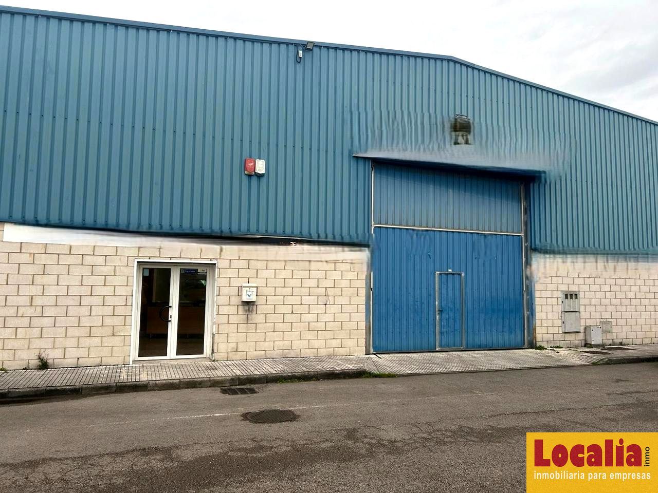 Vista exterior de Nave industrial de alquiler en Cartes