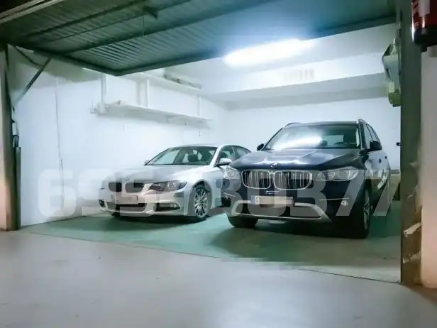 Parking de Garaje en venta en Alicante / Alacant con Alarma