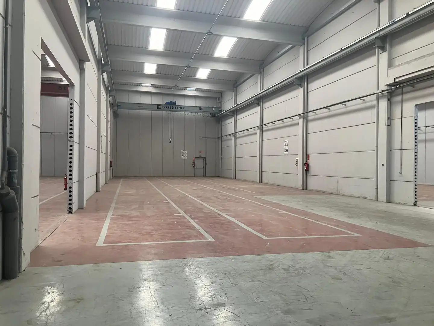 Industrial building with lift for sale in Carrer Unicef, imagen 2