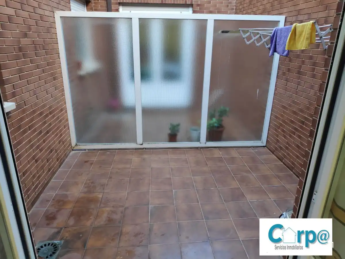 Casa adosada en venta en Andosilla