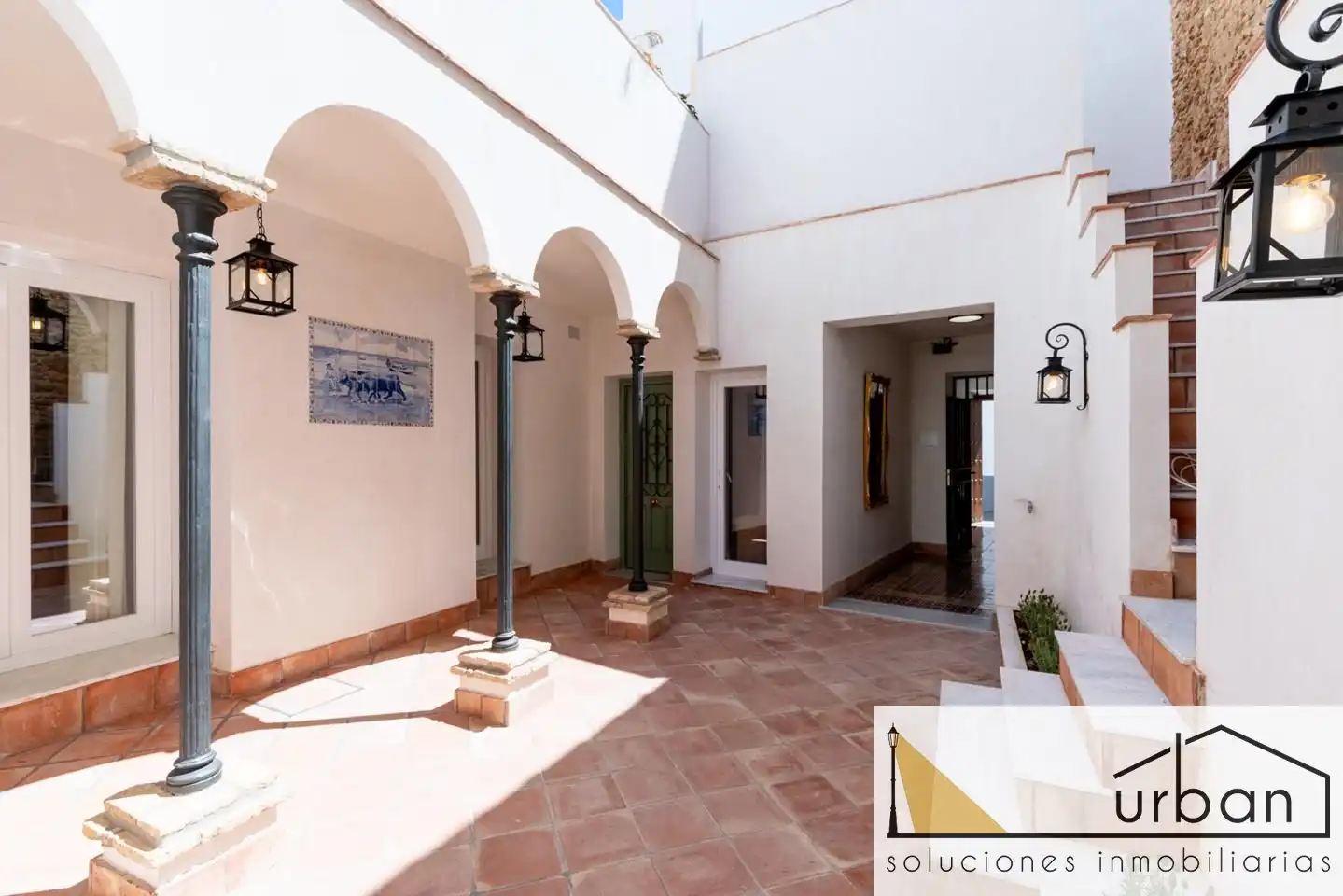 Houses for sale in Chipiona  with Private garden