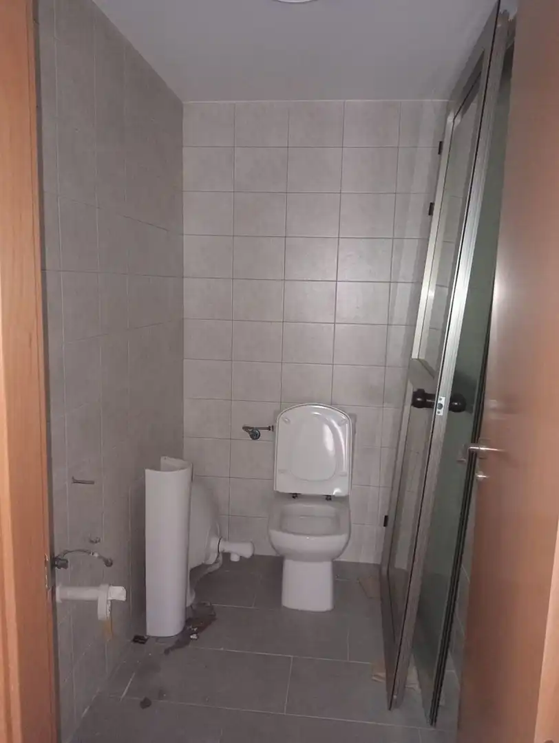 Baño de Local de alquiler en Vila-real con Aire acondicionado