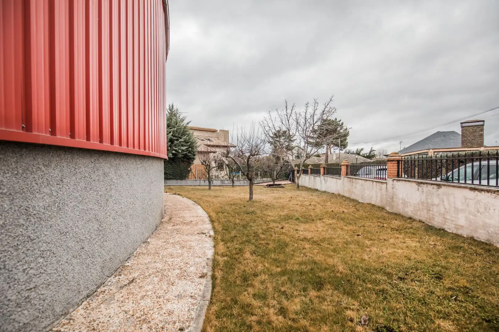Außenansicht von Geschaftsraum zur Miete in Ávila mit Klimaanlage und Terrasse