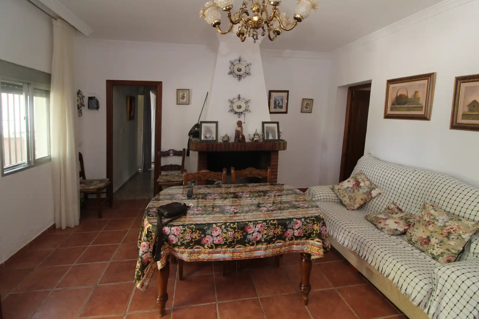 Sala d'estar de Casa o xalet en venda en Ronda amb Terrassa