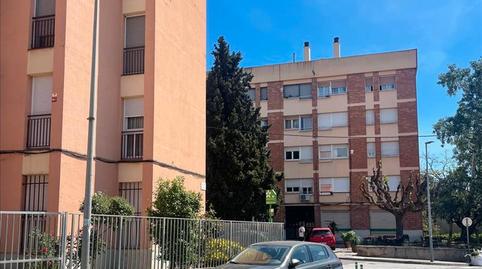 Foto 3 de Pis en venda a Carrer de Monturiol, Ca n'Alzamora, Rubí