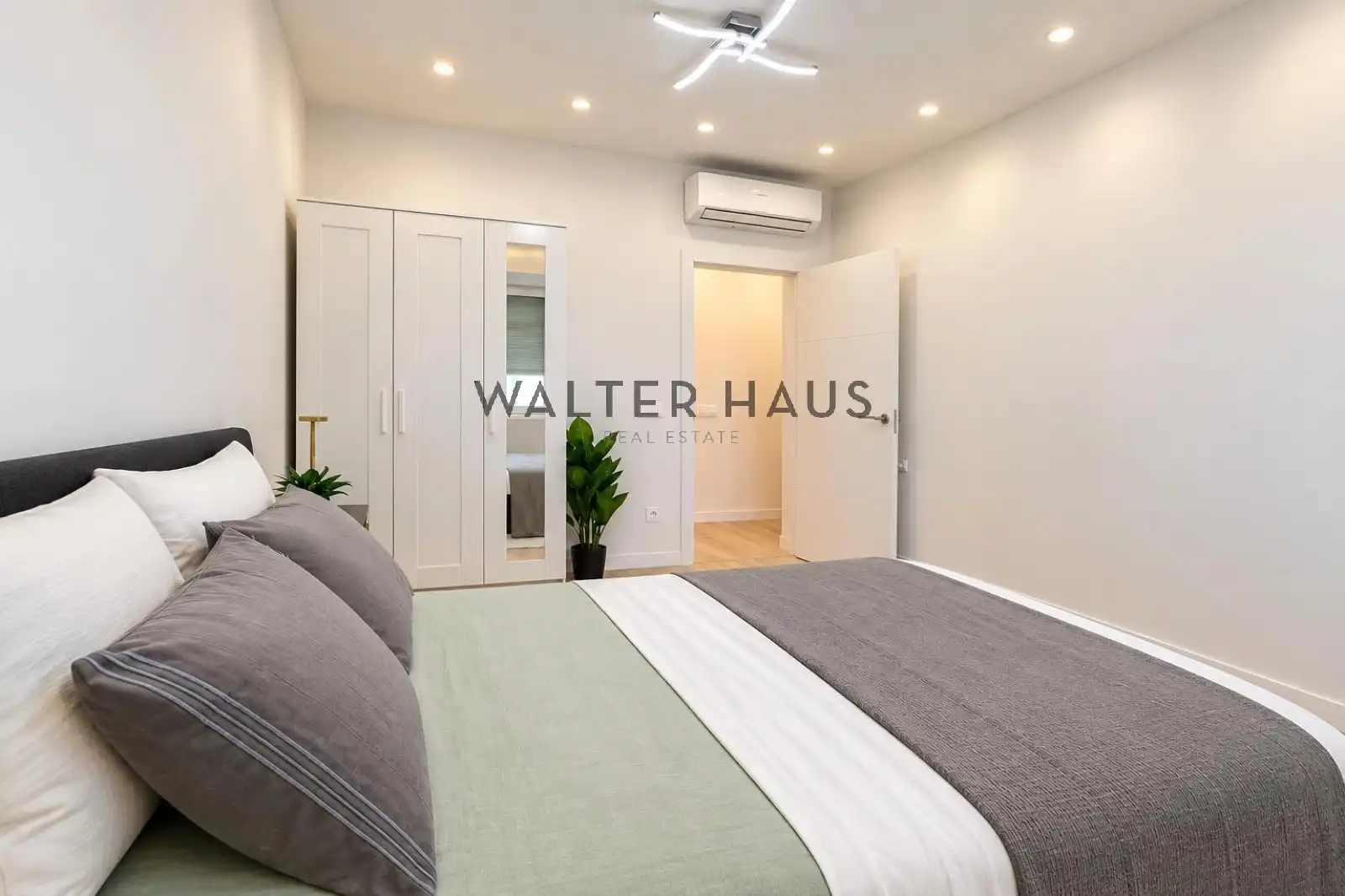 Appartement avec ascenseur à louer à Paseo de la Reina Cristina, imagen 23